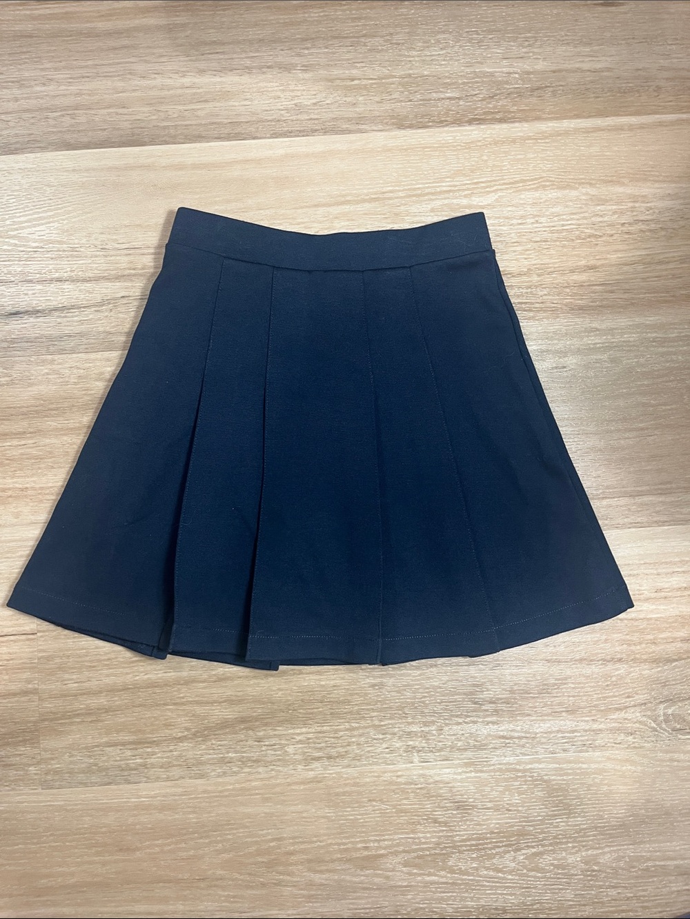Lands End School Uniform Classic Girls Navy Blue Adaptive Pleated Skirt, size 6